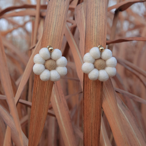 Earrings TAKASHI Ivory / Beige